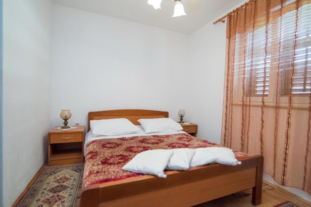 Apartments Longo San Pietro di Brazza Esterno foto